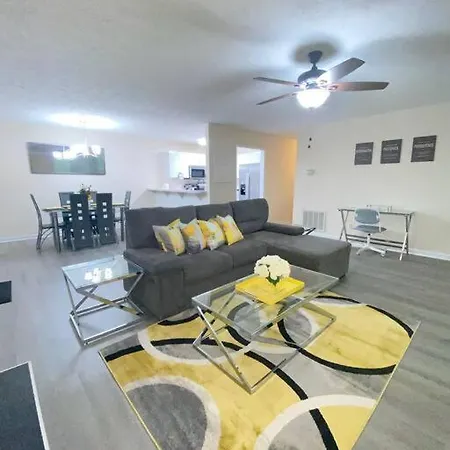 A Touch Of Sunshine Ideal For Long Term Stays Fayetteville Exterior photo